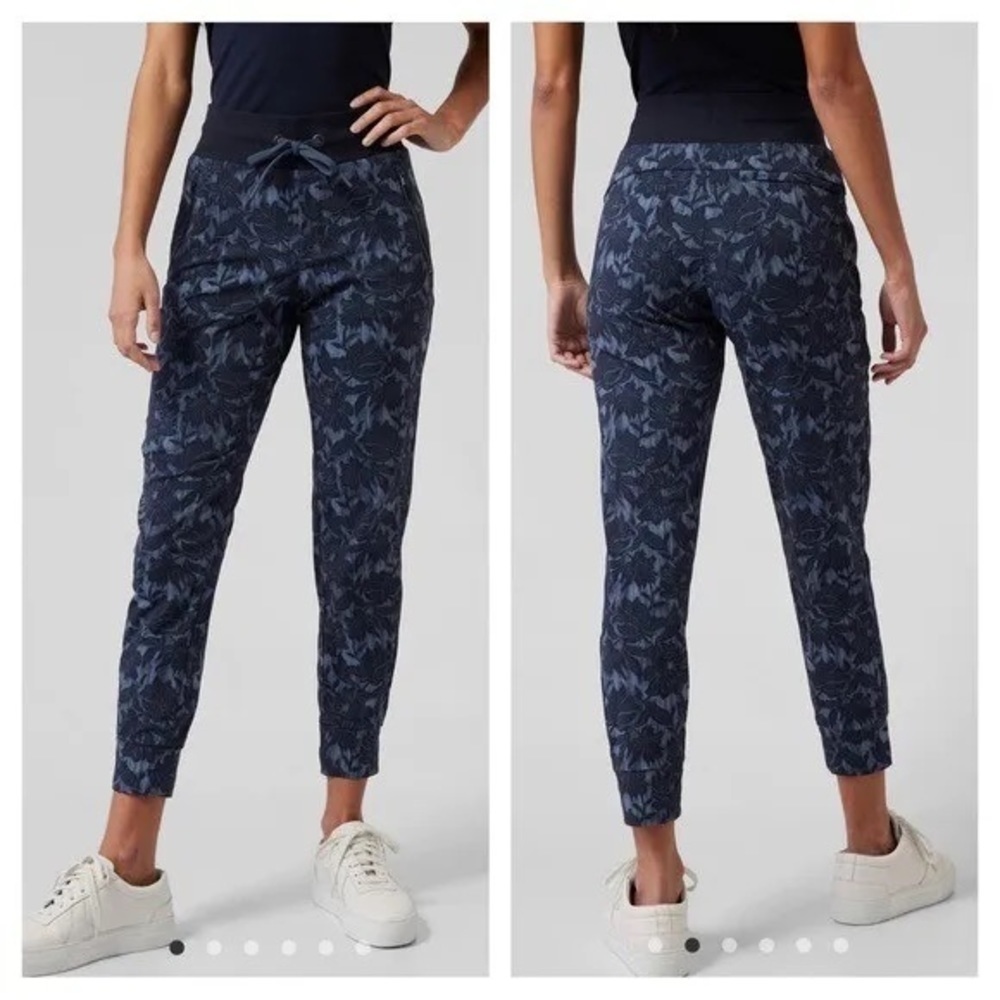 Athleta Trekkie North Jogger Ethereal Bloom Cottage Bloom SZ 4 Tall